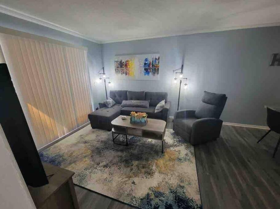 2022 Renovated 2-Bdrm Cozy, Lovely Condo W/Parking! هيلتون رئيس جزيرة المظهر الخارجي الصورة