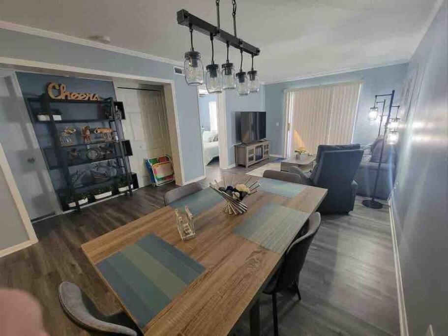 2022 Renovated 2-Bdrm Cozy, Lovely Condo W/Parking! هيلتون رئيس جزيرة المظهر الخارجي الصورة