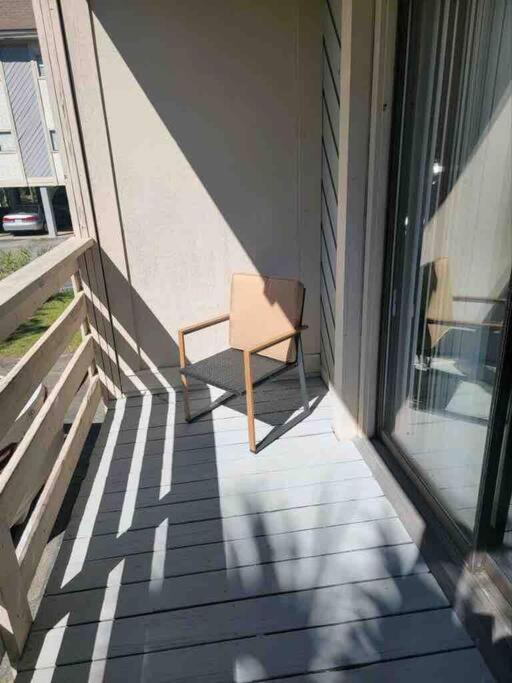 2022 Renovated 2-Bdrm Cozy, Lovely Condo W/Parking! هيلتون رئيس جزيرة المظهر الخارجي الصورة
