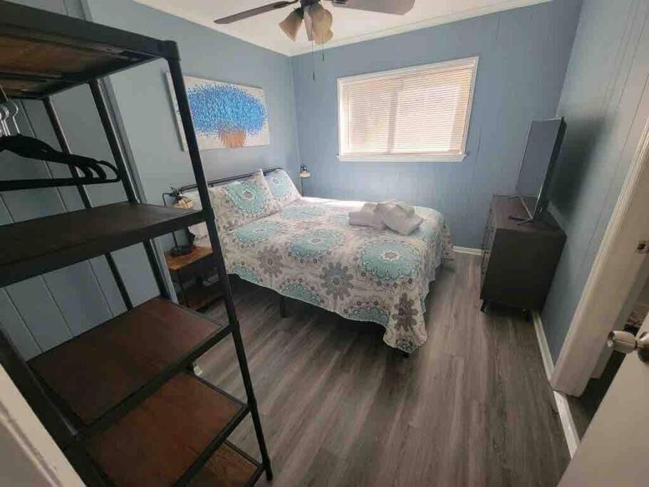 2022 Renovated 2-Bdrm Cozy, Lovely Condo W/Parking! هيلتون رئيس جزيرة المظهر الخارجي الصورة