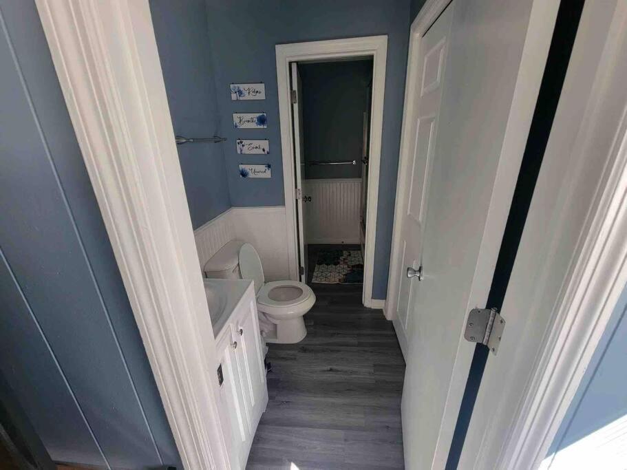2022 Renovated 2-Bdrm Cozy, Lovely Condo W/Parking! هيلتون رئيس جزيرة المظهر الخارجي الصورة