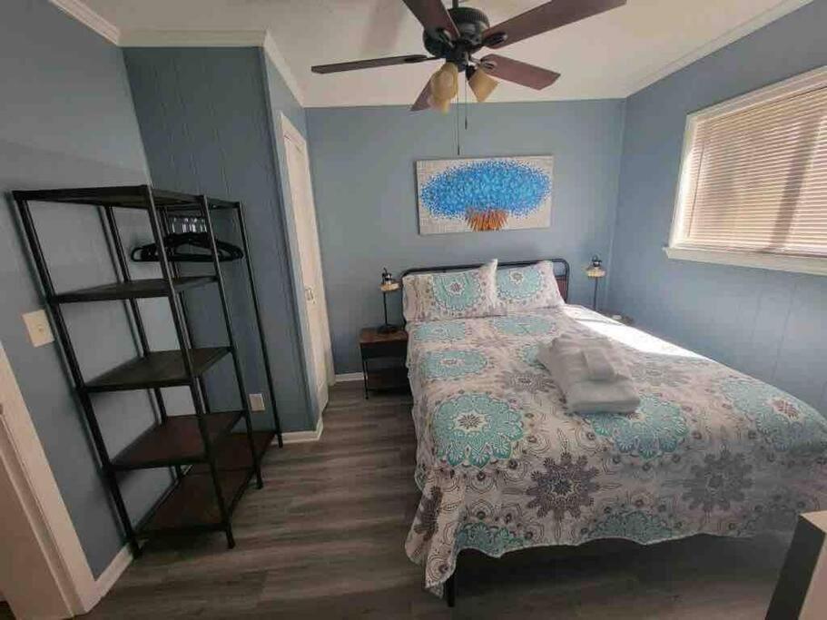 2022 Renovated 2-Bdrm Cozy, Lovely Condo W/Parking! هيلتون رئيس جزيرة المظهر الخارجي الصورة