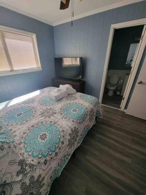 2022 Renovated 2-Bdrm Cozy, Lovely Condo W/Parking! هيلتون رئيس جزيرة المظهر الخارجي الصورة