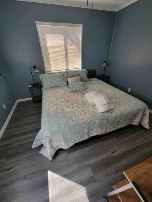 2022 Renovated 2-Bdrm Cozy, Lovely Condo W/Parking! هيلتون رئيس جزيرة المظهر الخارجي الصورة