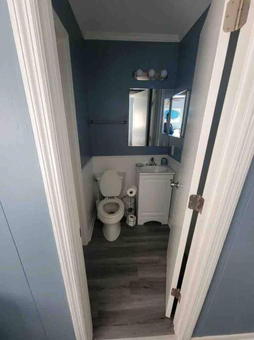 2022 Renovated 2-Bdrm Cozy, Lovely Condo W/Parking! هيلتون رئيس جزيرة المظهر الخارجي الصورة