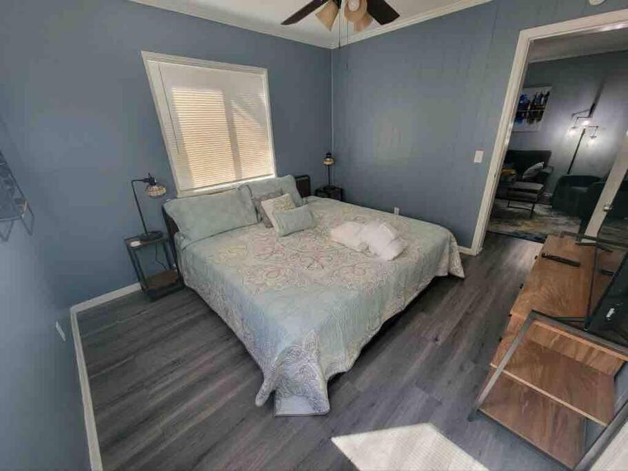 2022 Renovated 2-Bdrm Cozy, Lovely Condo W/Parking! هيلتون رئيس جزيرة المظهر الخارجي الصورة