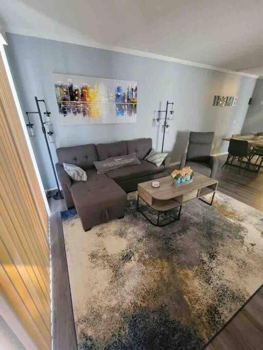2022 Renovated 2-Bdrm Cozy, Lovely Condo W/Parking! هيلتون رئيس جزيرة المظهر الخارجي الصورة